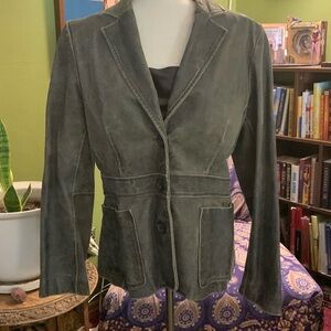 Banana Republic double-lined genuine leather jacket size 12. Never worn.